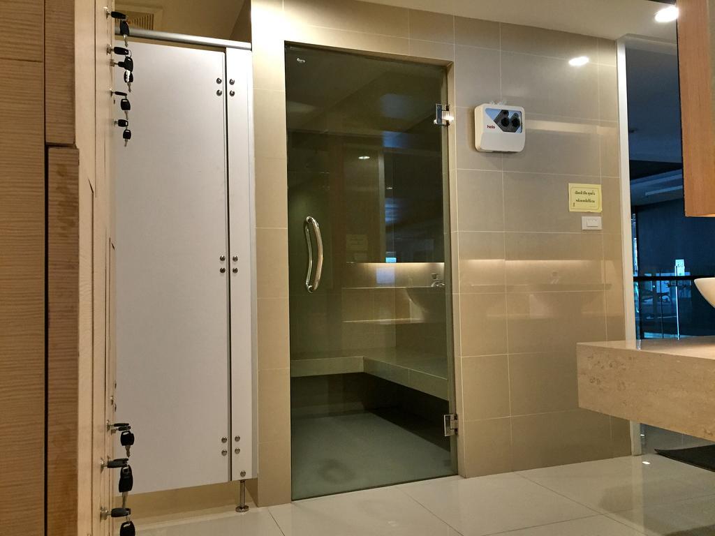 Cozy Studio Walk To Bts Free Wi-Fi Great Location Bangkok Exterior photo