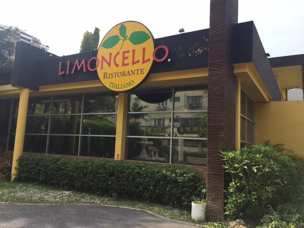 Cozy Studio Walk To Bts Free Wi-Fi Great Location Bangkok Exterior photo